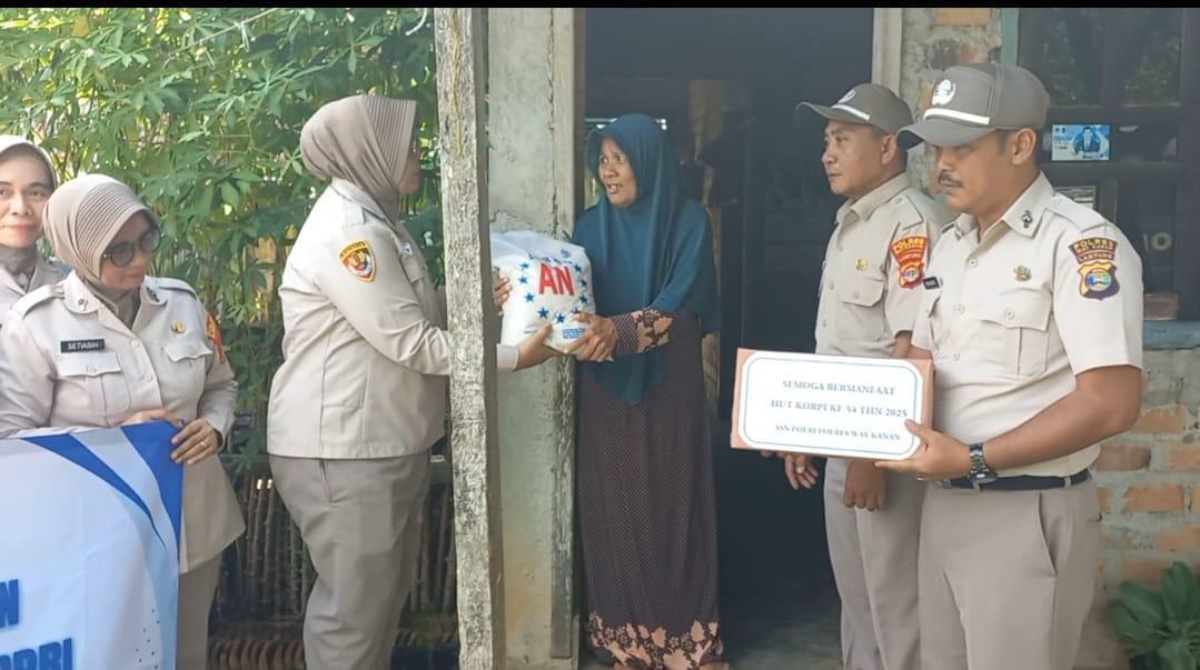 HUT-korpri-polres-way-kanan-salurkan-sembako1.jpg