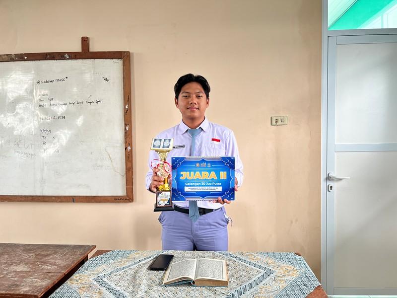 Hafiz-Muda-Lampung-Ukir-Prestasi-M-Firman-Al-Muhaimin-Raih-Juara-MHQ-30-Juz.jpg