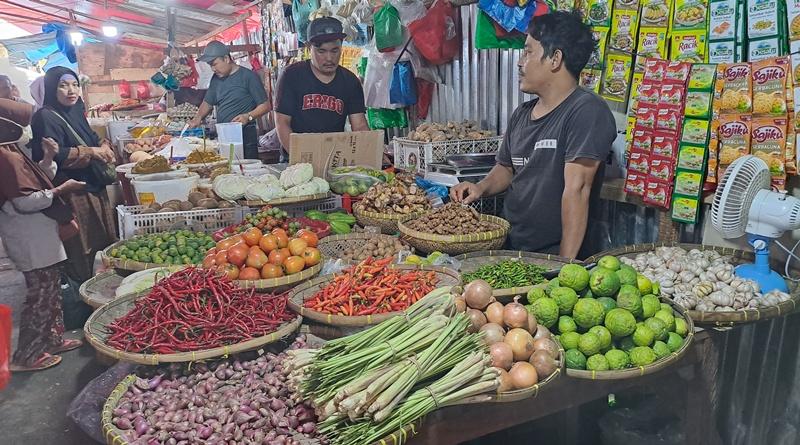 Harga-Cabai-di-Pasar-Pasir-Gintung-Bandar-Lampung-Turun.jpg