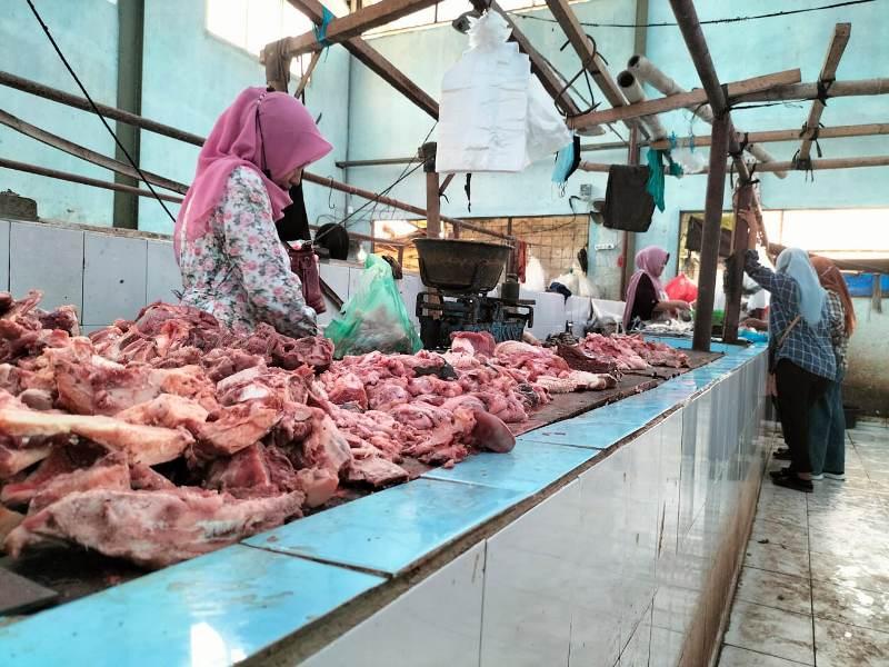 Harga-daging-ayam-di-Lampung-Timur-masih-tinggi.jpg