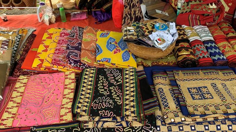 Hari-Terakhir-Pringsewu-Craft-Produk-yang-Dijajakan-UMKM-Tetap-Diminati-Masyarakat.jpg