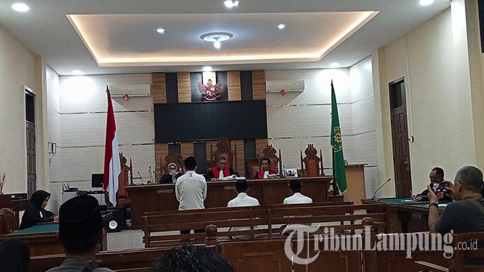 Hukuman-Terdakwa-Korupsi-Dana-Desa-di-Way-Kanan-Berpotensi-Ditambah.jpg