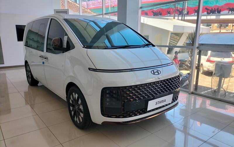 Hyundai-Satria-2022-Spesifikasi-dan-Harga-OTR-Lampung.jpg