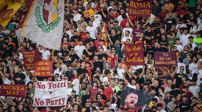 Ilustrasi-tifosi-As-Roma.jpg