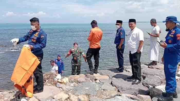 Penemuan Jenazah di Pantai Kelapa Doyong Lampung, Diduga Nelayan Asal Bengkulu
