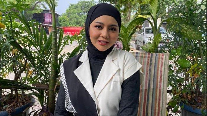 Jenita-Janet-Sakit-Hati-Disindir-Belum-Dapat-Momongan.jpg