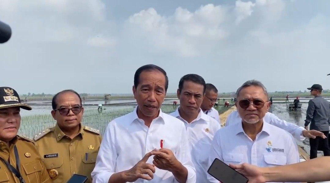 Jokowi-Sebut-Tambahan-Alat-Kesehatan-Siap-Dikirim-ke-RSUD-Bob-Bazar-Mulai-September.jpg