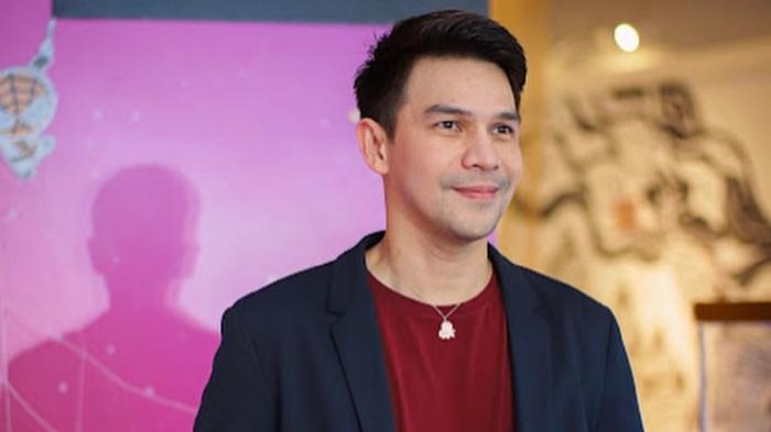 Punya Kekasih Baru, Jonathan Frizzy Mengaku Lelah dengan Komentar Netizen