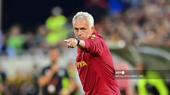 Jose-Mourinho-AS-Roma.jpg