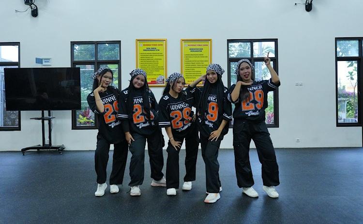 Tim Senam Putri Teknokrat Sabet Juara II Nasional Dance Fitness 2026 - Tribunlampung.co.id