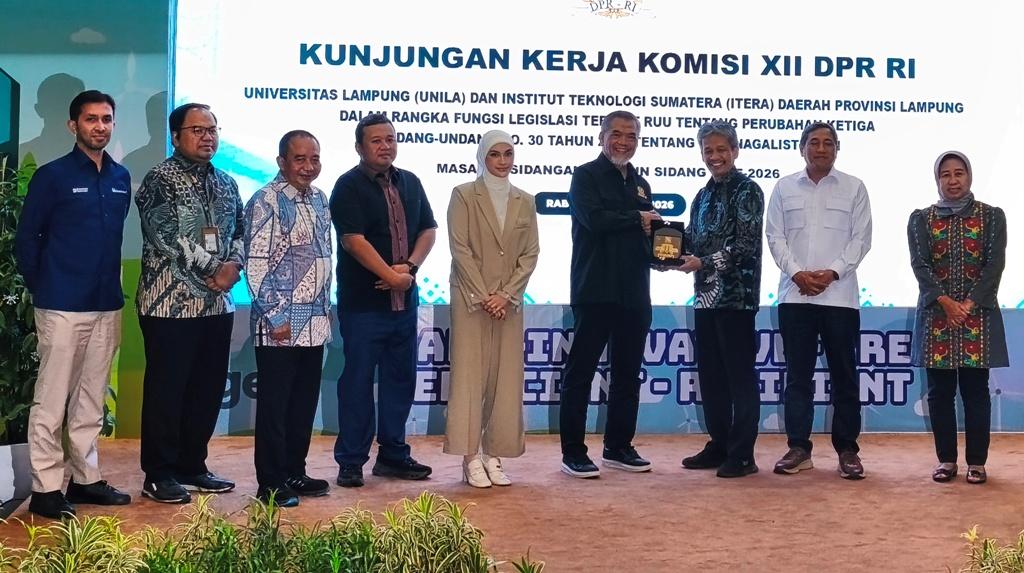 Komisi XII DPR RI Dorong Lampung Mandiri Kelistrikan, Sebut Potensi EBT Sangat Besar - Tribunlampung.co.id