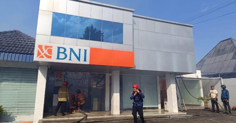 Kantor-Kas-BNI-Majapahit-kebakaran.jpg