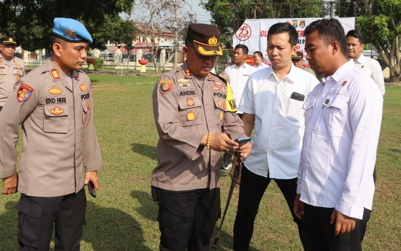 Kapolres Lampung Tengah Sidak Judi Online di HP Semua Anggota Usai Apel