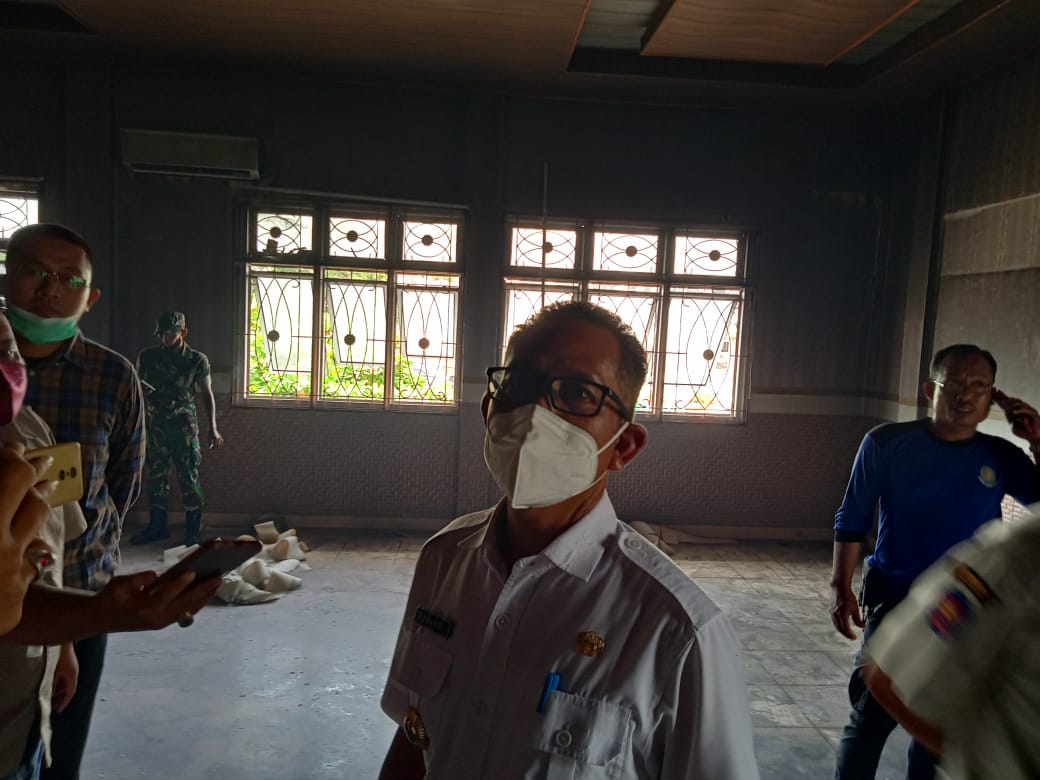 Kebakaran Kantor Disdikbud Metro, Pegawai Berhamburan Keluar