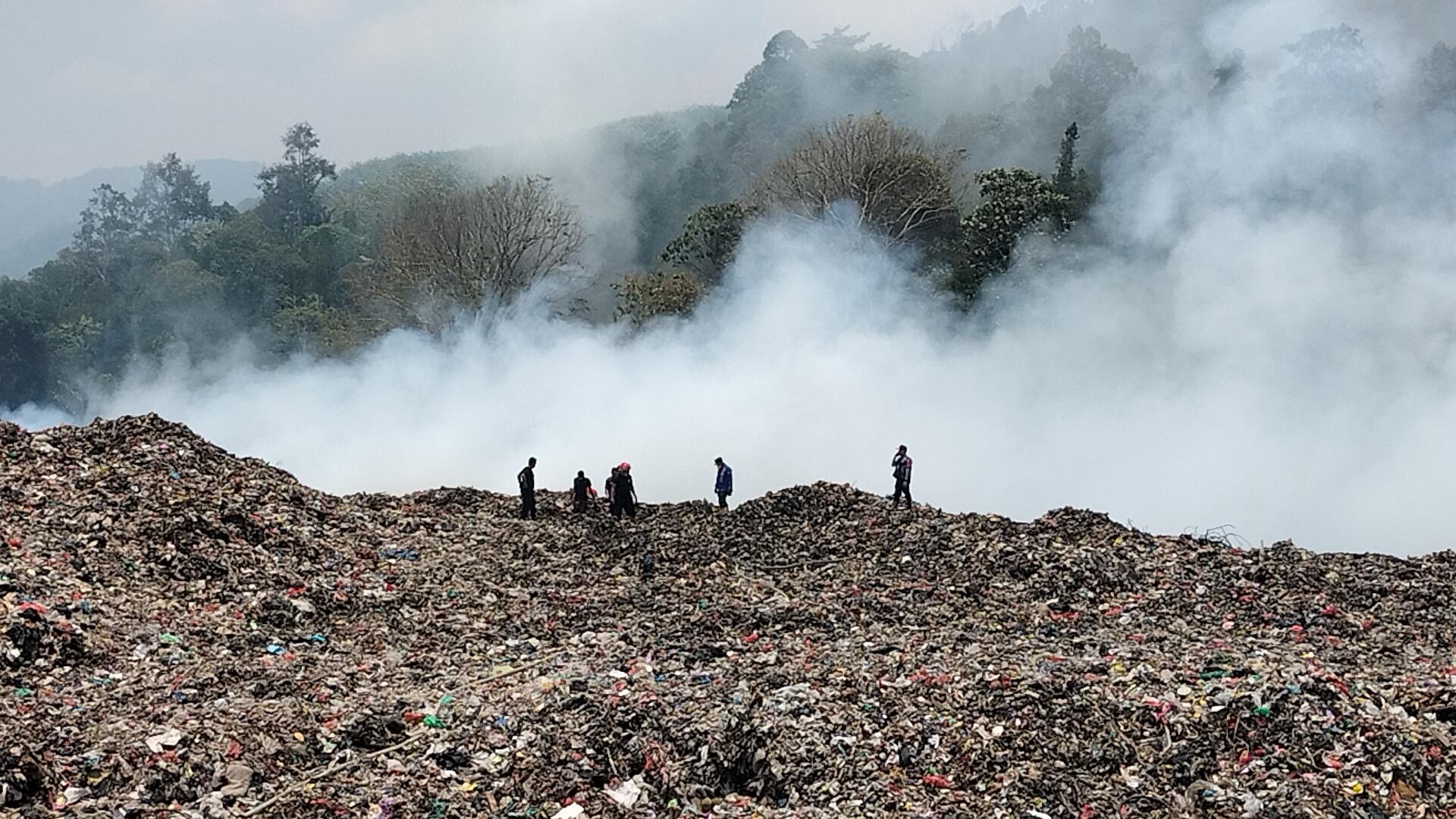 BPBD Sebut Kebakaran TPA Bakung Belum Berimbas ke Kesehatan Warga Bandar Lampung