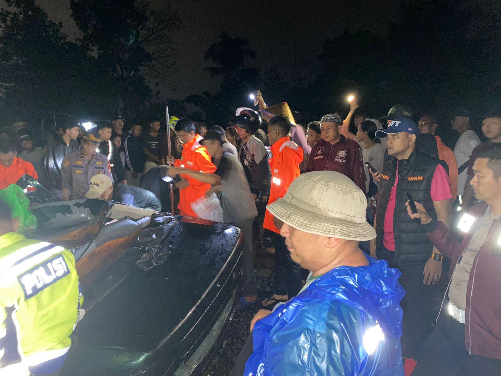 Dishub Lampung Utara Benarkan Mobil Tertabrak KA Kuala Stabas di Perlintasan tanpa Palang Pintu