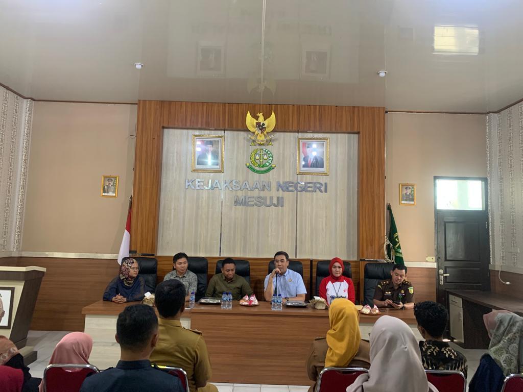 Korban dan Saksi Kekerasan Anak di Bawah Umur di Mesuji Lampung Terima Pembayaran Uang Restitusi