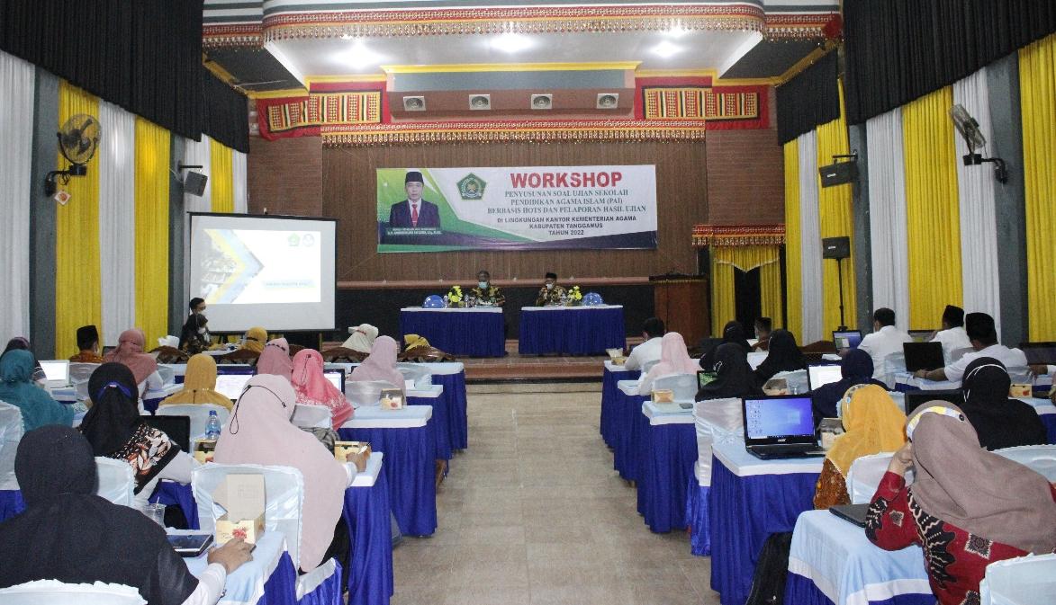 50 Guru Agama Disiapkan Kemenag Tanggamus Lampung Susun Soal UNBN Berbasis HOTS
