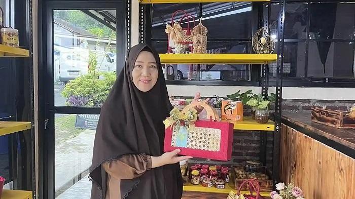 UMKM Lampung Terdampak Kenaikan Harga Plastik, Idew Bakery Cari Kemasan Alternatif