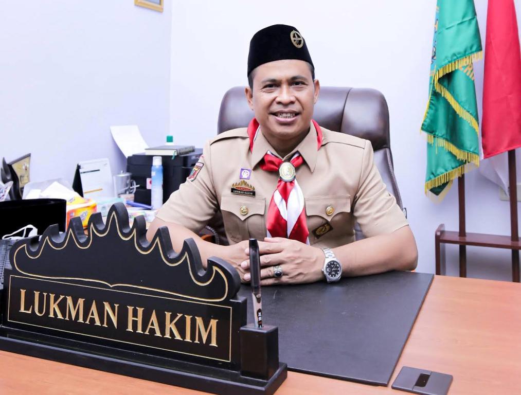 Kepala-MAN-1-Bandar-Lampung-Lukman-Hakim.jpg