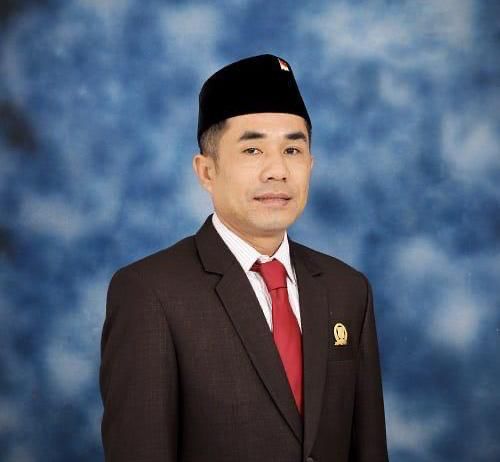 Ketua-DPRD-Lampung-Barat-Edi-Novial-43.jpg