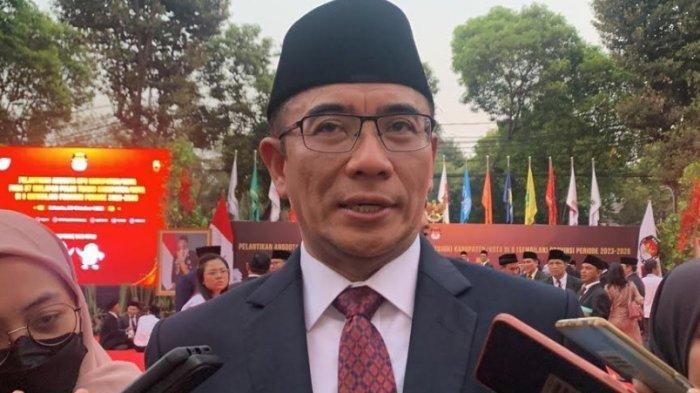 Ketua-KPU-Hasyim-Asyari-masih-selidiki-kebocoran-data.jpg