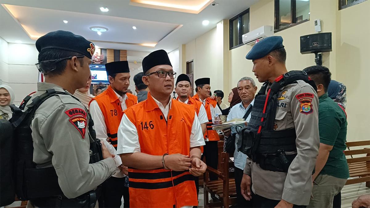 Sidang Korupsi Lampung Tengah, Pengacara Ardito Wijaya Nilai Dakwaan Lemah - Tribunlampung.co.id