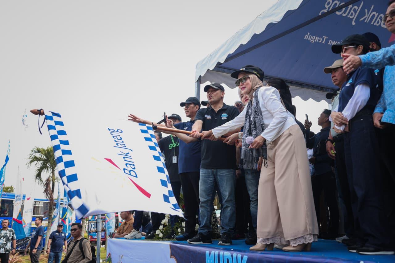 Gubernur Ahmad Luthfi Lepas 16.186 Peserta Mudik Gratis ke Jawa Tengah