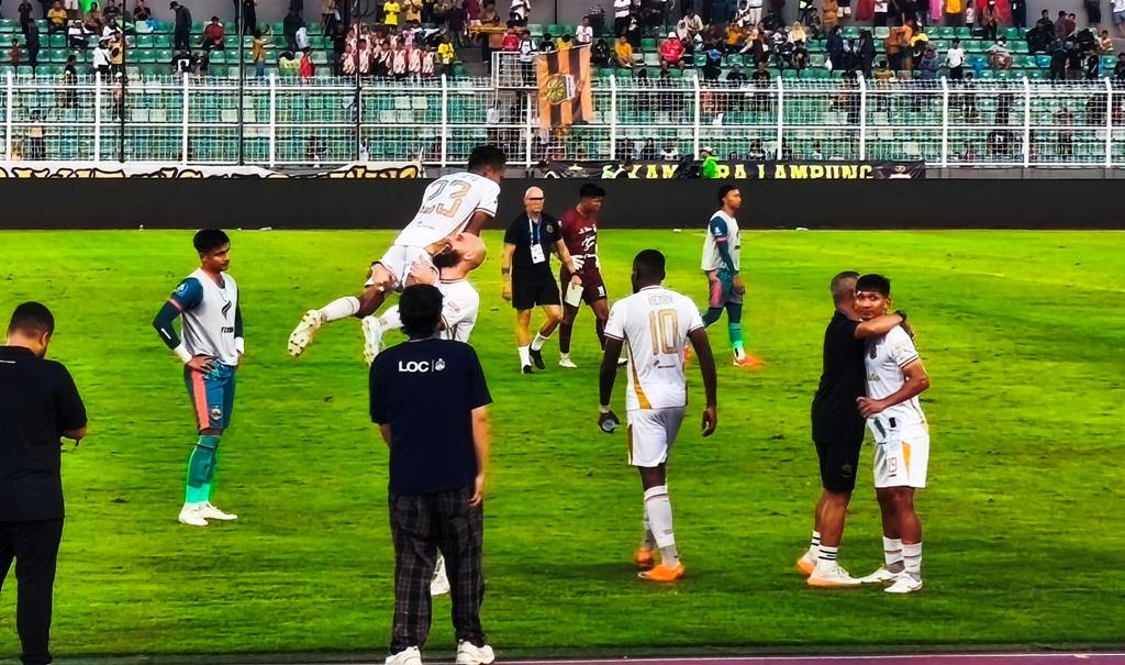 Laga-Bhayangkara-FC-vs-PSIM-Yogyakarta-2-1.jpg