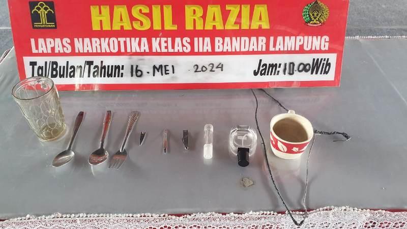 Lapas Narkotika Bandar Lampung Sidak Kamar Napi, Sita Garpu hingga Alat Potong Kuku