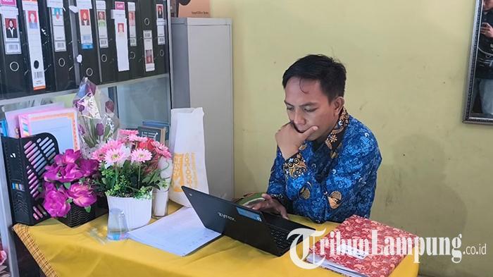 Laptop-Chromebook-di-Sekolah-yang-Ada-di-Lampung-Masih-Berfungsi-Baik.jpg