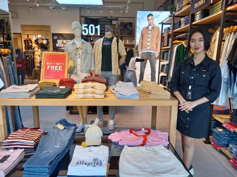 Promo Buy One Get One di Levi's Store Sudirman Enggal Bandar Lampung
