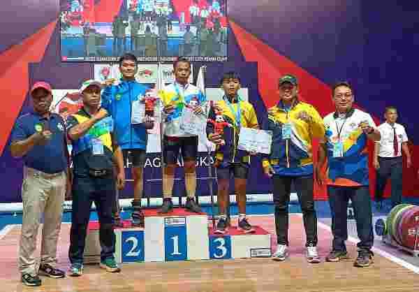 Lifter-putra-M-Farhan-berhasil-menyabet-perunggu.jpg