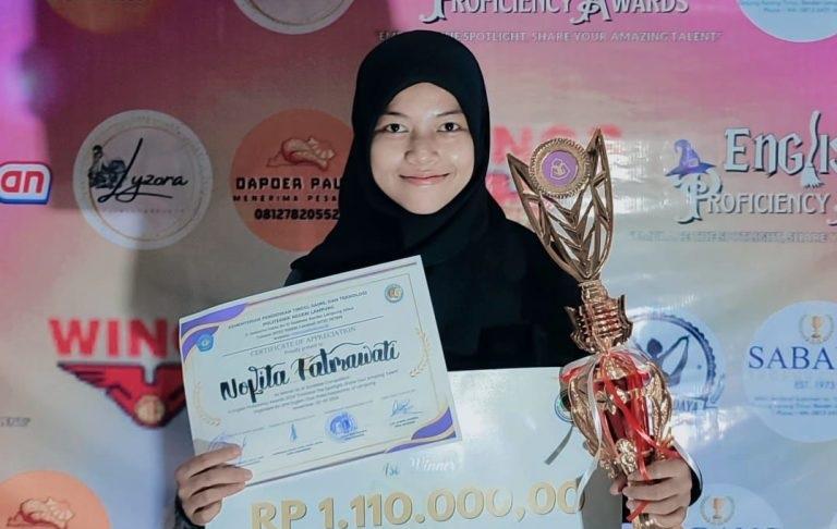 Mahasiswi-Jurusan-Teknik-Geofisika-Unila-Nofita-Fatmawati-907.jpg