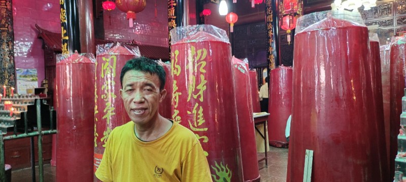 Kisah Pembuat Lilin Imlek di Lampung, Marto 30 Tahun Buat Lilin untuk Vihara Thay Hin Bio