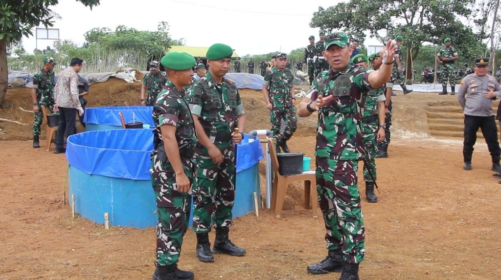 Dukung Swasembada Pangan, Pangdam XXI Radin Inten Tinjau Yonif TP 848 Lampung Tengah 