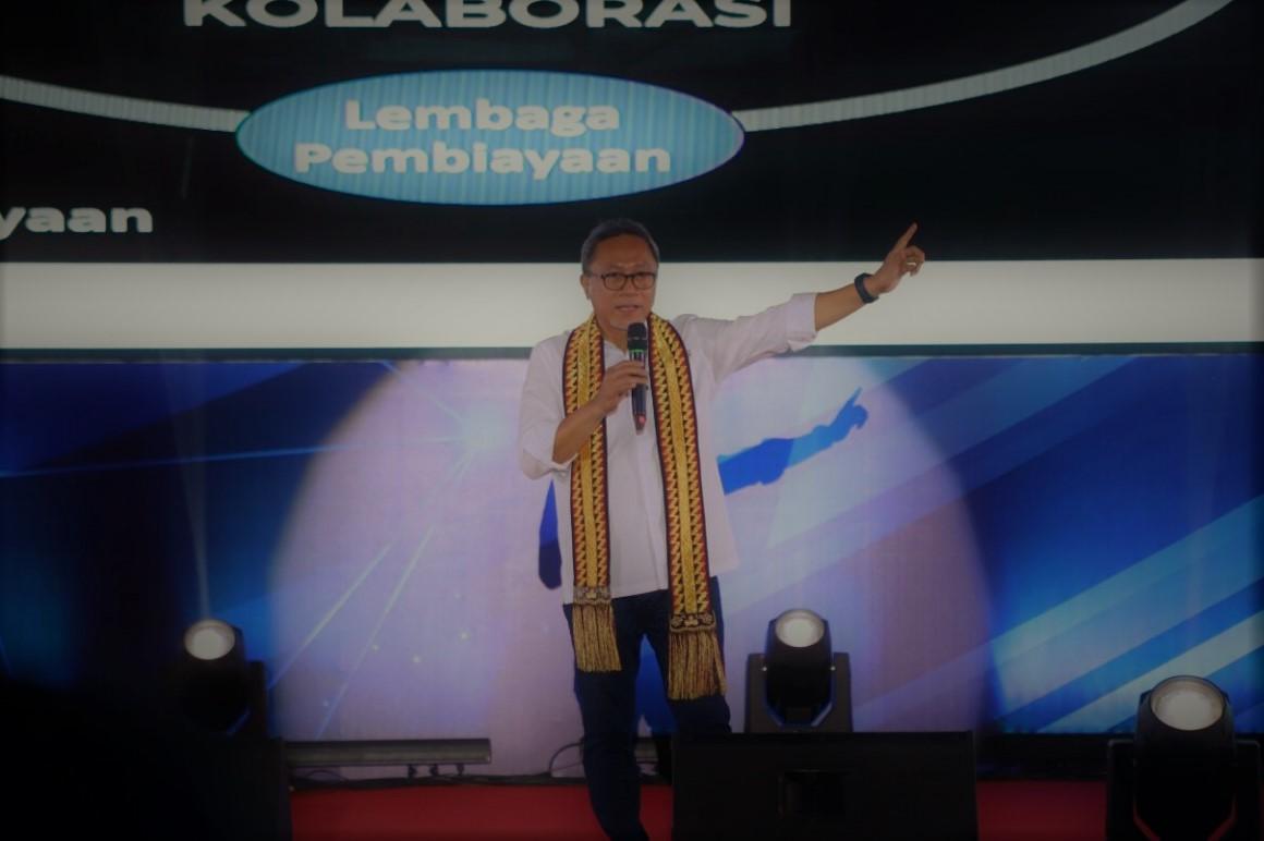 Mendag Zulkifli Hasan Motivasi Mahasiswa Saat Isi Kuliah Umum di Unila