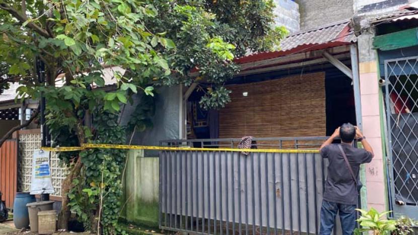 Merasa-Dijebak-Suami-Tega-Bunuh-Istrinya-di-Rumah-Anak-Kronologi-Terungkap.jpg