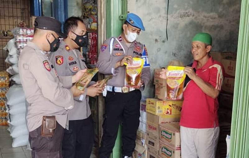 Minyak Goreng Curah di Pasar KTM Mesuji Lampung Masih Langka
