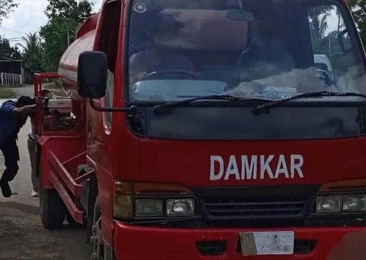 Mobil-Damkarmat-Lampung-Tengah-mogok.jpg