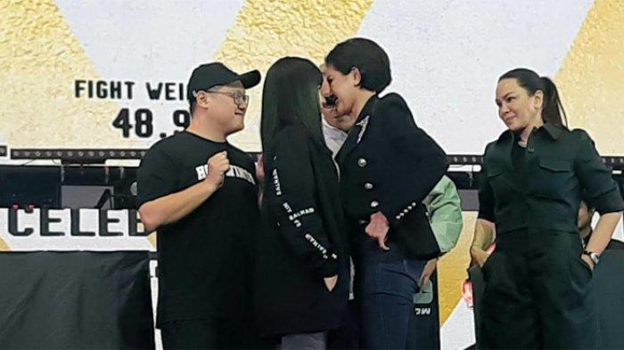 Nggak Mau Lagi Adu Mulut, Nikita Mirzani dan Dinar Candy Antusias Bertemu di Ring Tinju