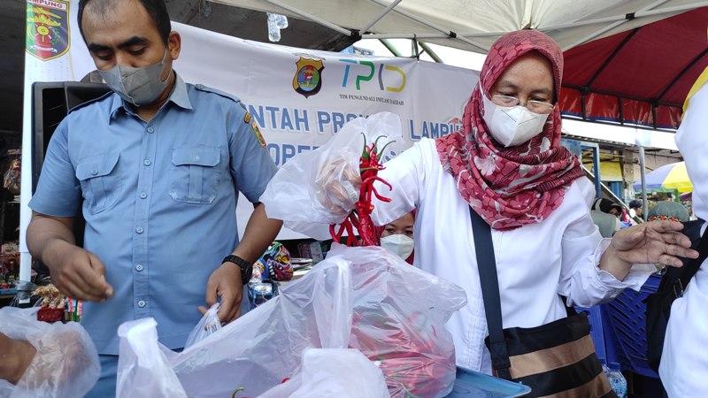 Operasi-Pasar-Cabai-Pemprov-Lampung-di-Pasar-Tugu.jpg