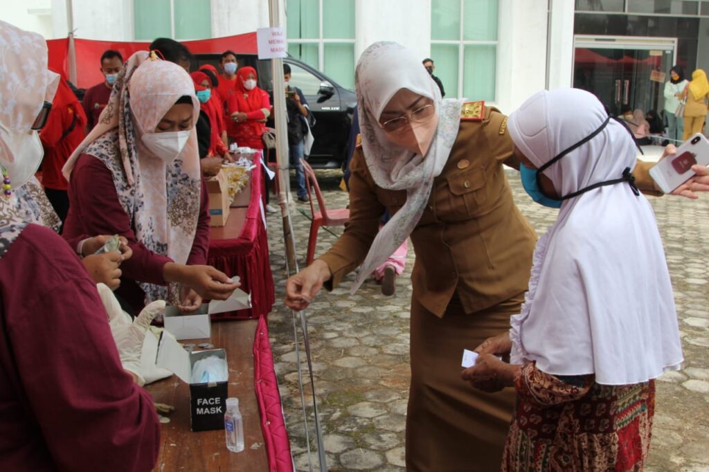 Operasi Pasar di Natar Lampung Selatan, Disediakan 500 Liter Minyak Goreng