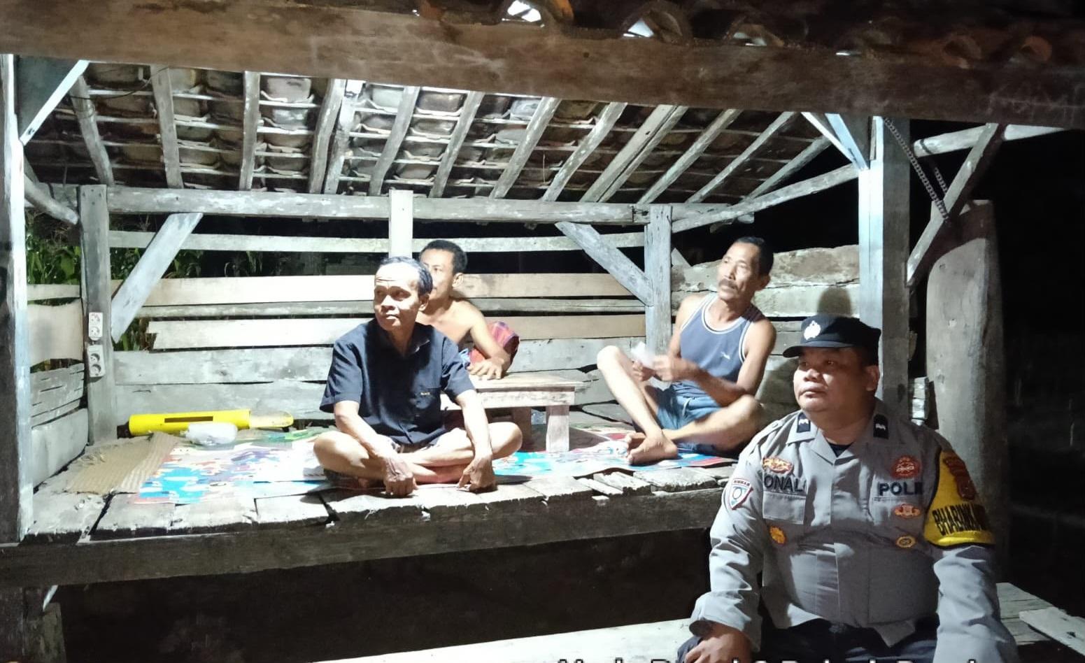 Polsek Bumi Agung Way Kanan Sambang Warga Tingkatkan Sinergi Harkamtibmas - Tribunlampung.co.id