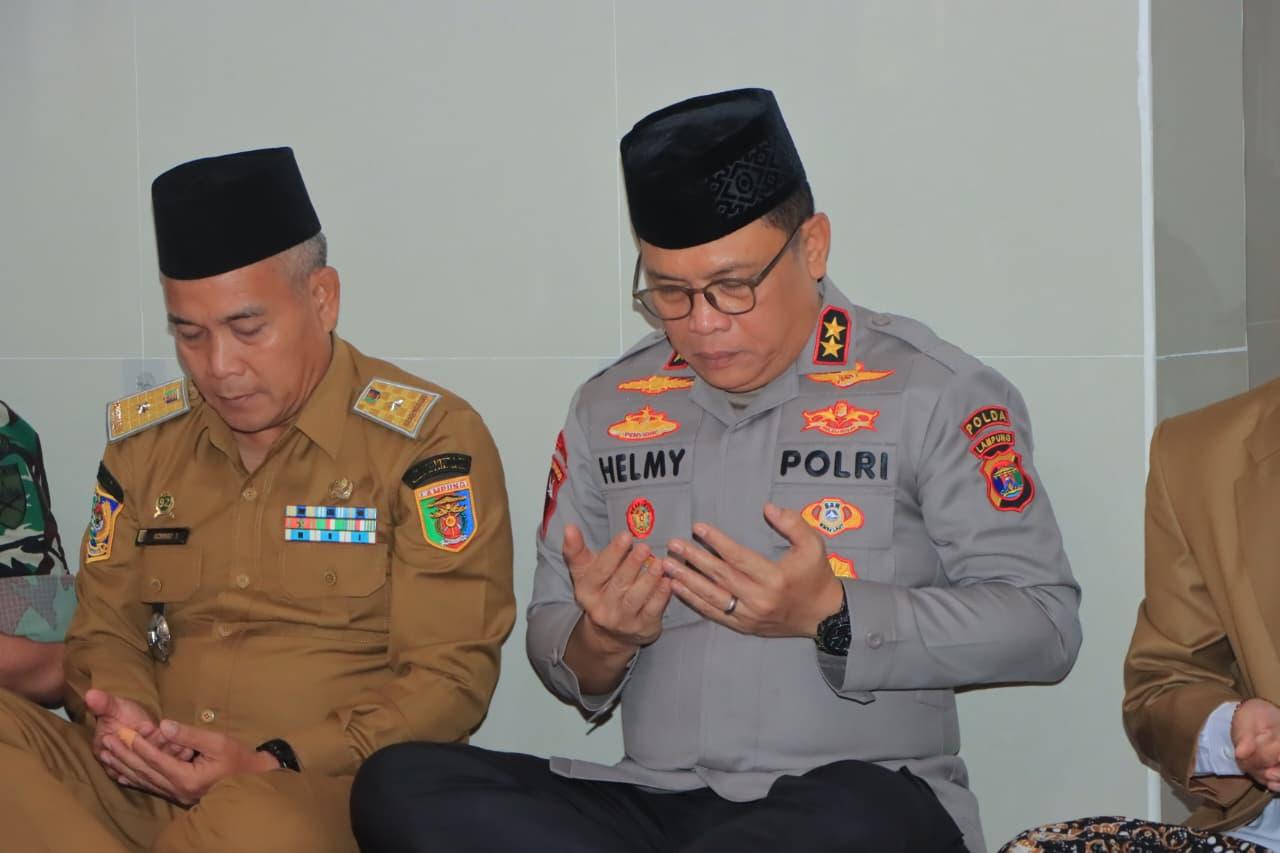 PELAYANAN-HUMANIS-Kapolda-Lampung-Irjen-Pol-Helmy56.jpg