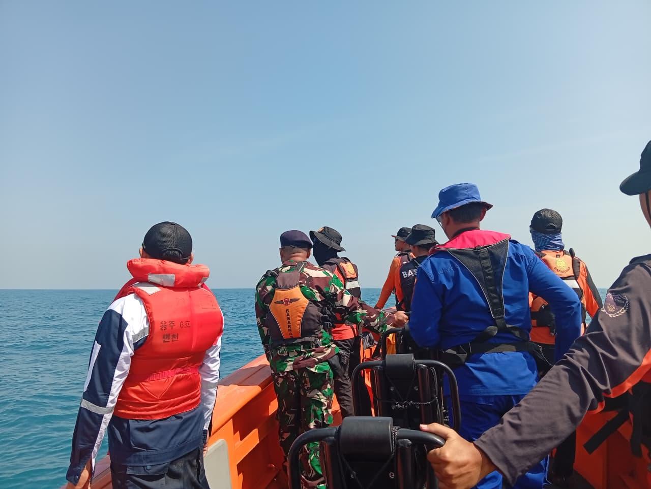 Gadis yang Jatuh ke Laut dari KMP Batumandi Belum Ditemukan, SAR Perluas Pencarian - Tribunlampung.co.id