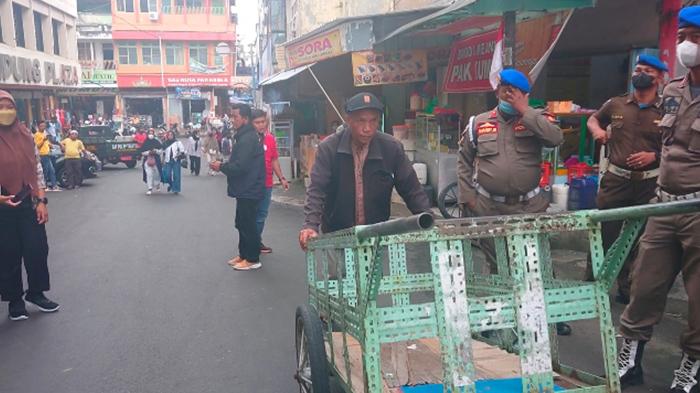 PKL di Bandar Lampung Pasrah Digusur Pol PP, Harap Solusi Pemerintah