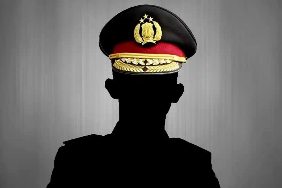 POLISI-DIPECAT-DAN-TERSANGKA-Ilustrasi-Polisi-Akhir-k.jpg