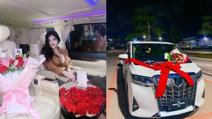 Penyanyi Pamela Safitri Pamer Dapat THR Mobil Alphard