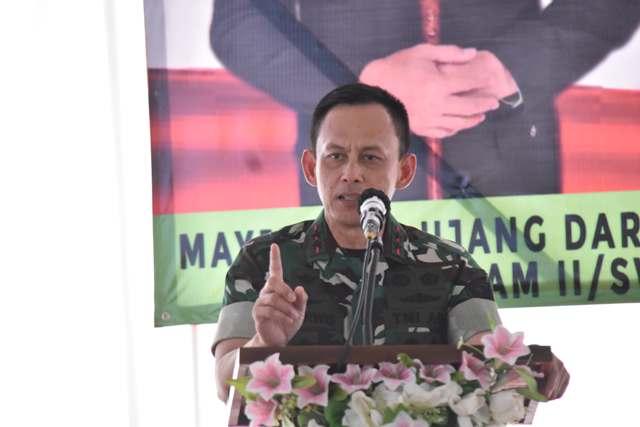 Pangdam-IISriwijaya-Mayjen-TNI-Ujang-Darwis-kunker.jpg